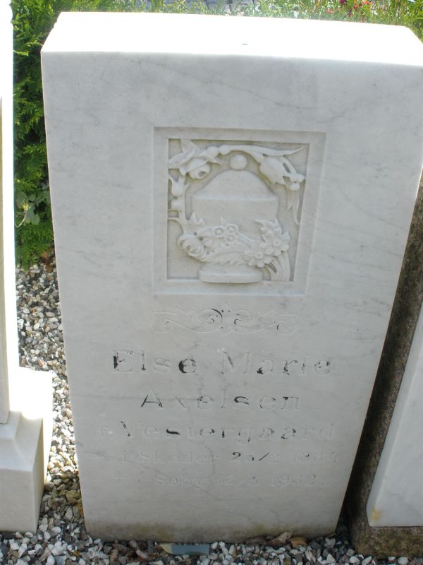 Else Marie Axelsen.JPG